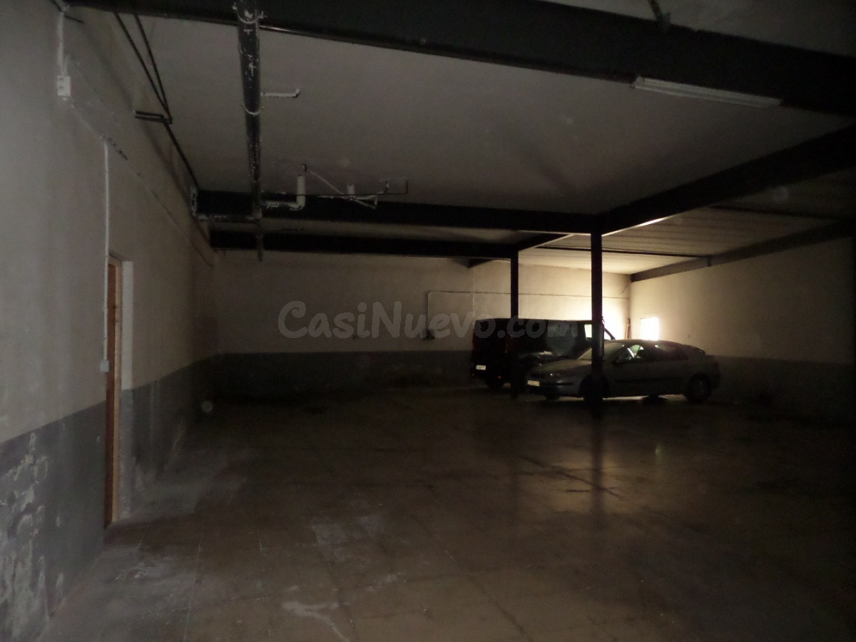 Local comercial 300m² en venta - Tomelloso