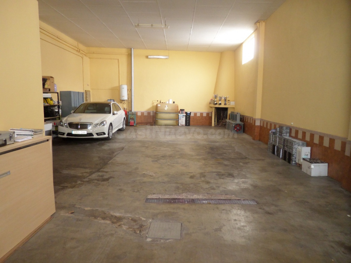 Piso 4 habitaciones 300m² en venta - Tomelloso