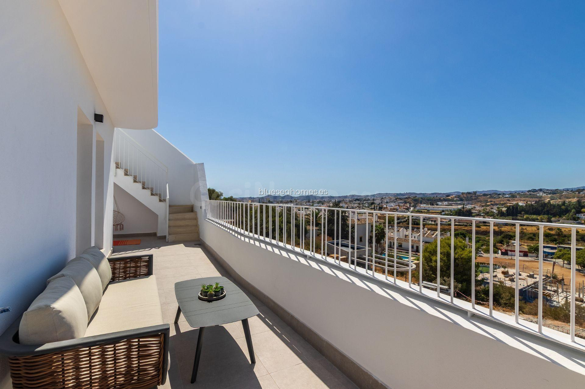 Venta de piso con dos dormitorios en Fuengirola, Málaga, Costa del Sol