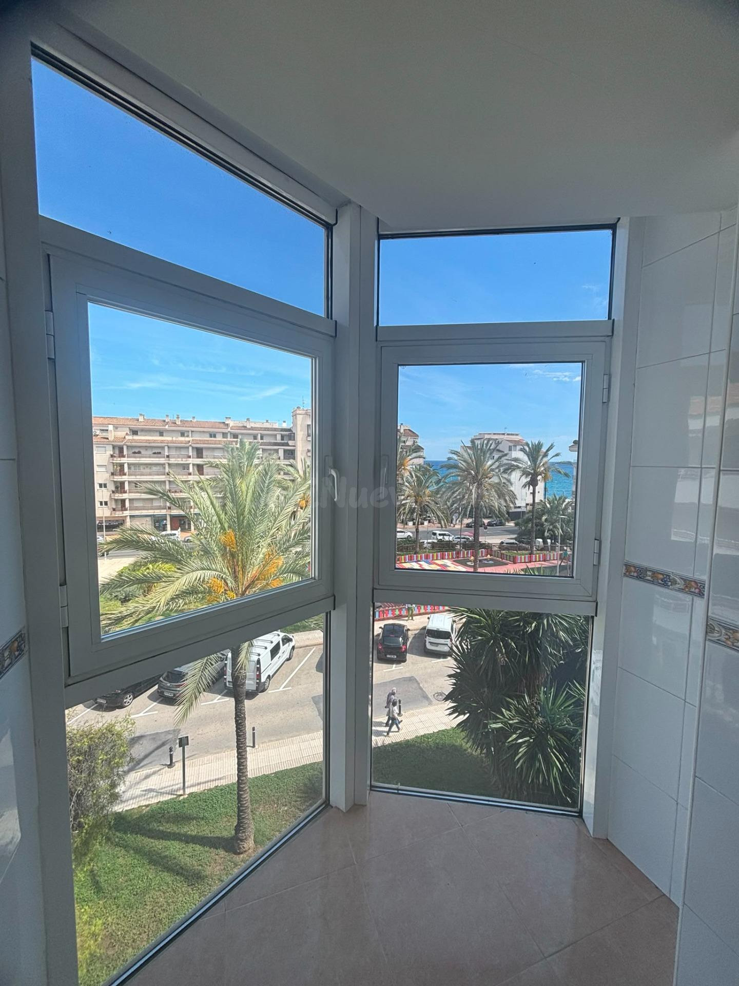 Excelente apartamento en Segunda Línea - foto 4