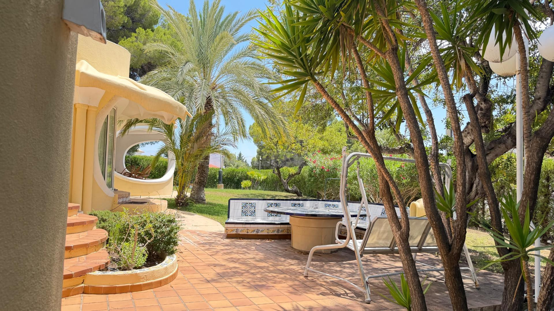 Exclusiva villa con alma mediterránea y total privacidad