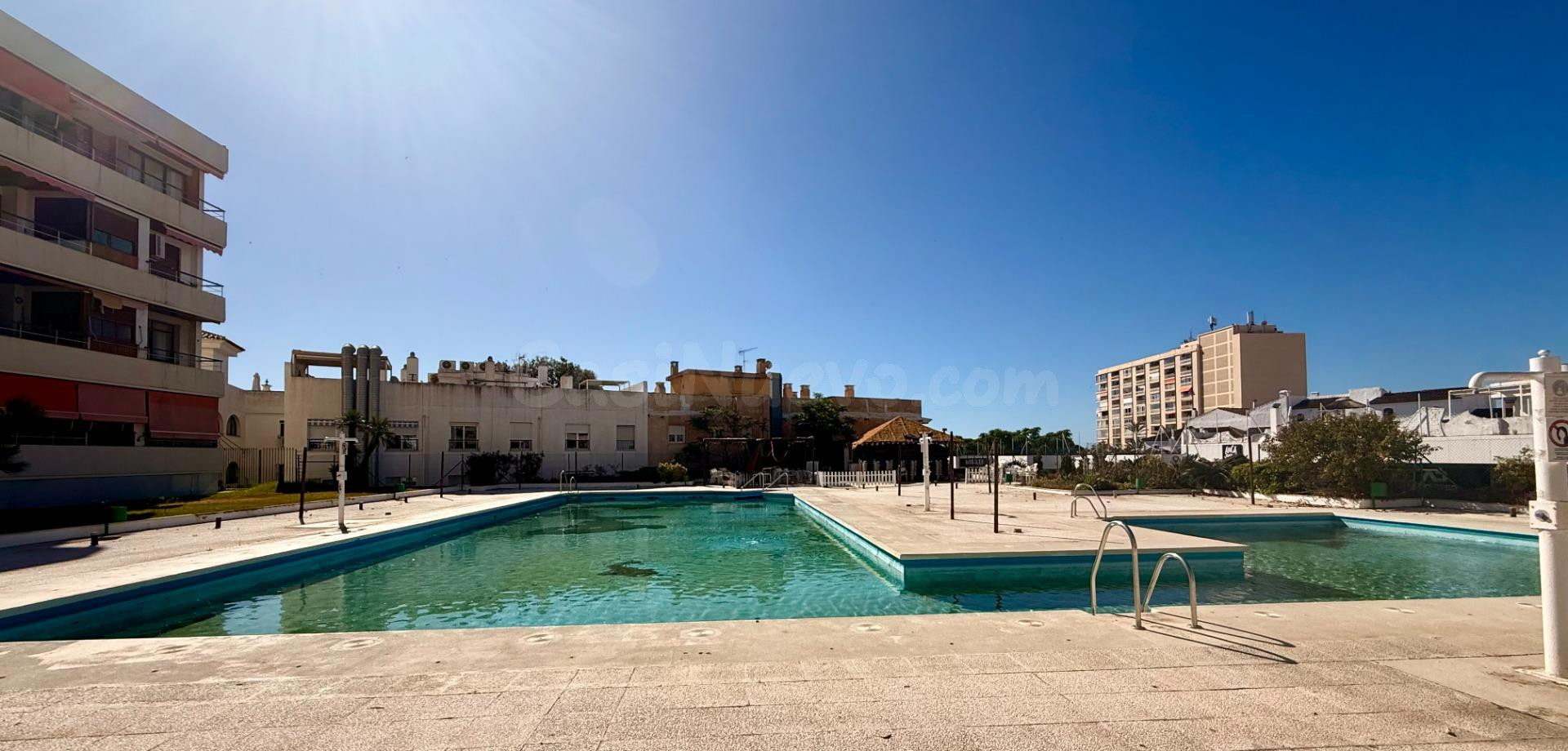 Venta de piso con dos dormitorios en Torremolinos, Málaga, Costa del Sol
