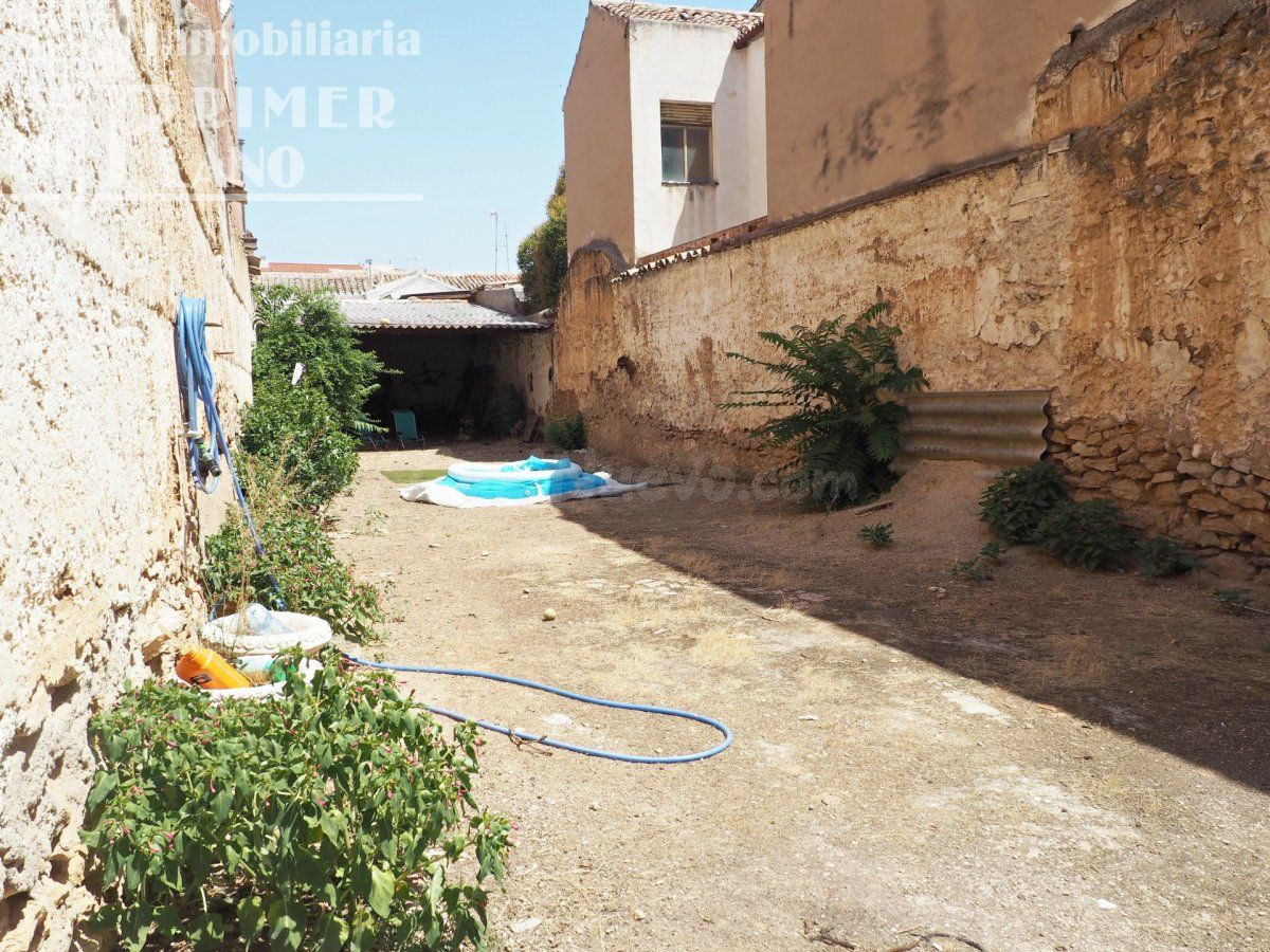 SOLAR EN ZONA CENTRO DE TOMELLOSO POR 68.000 €
