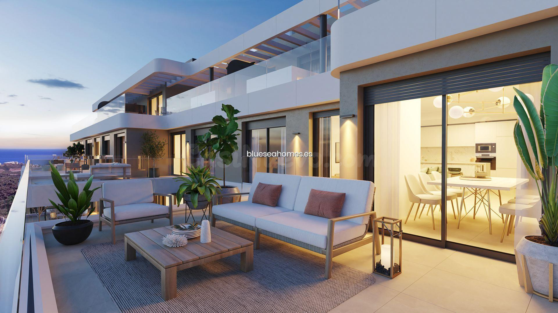 Venta de piso con tres dormitorios en Mijas Costa, Málaga, Costa del Sol