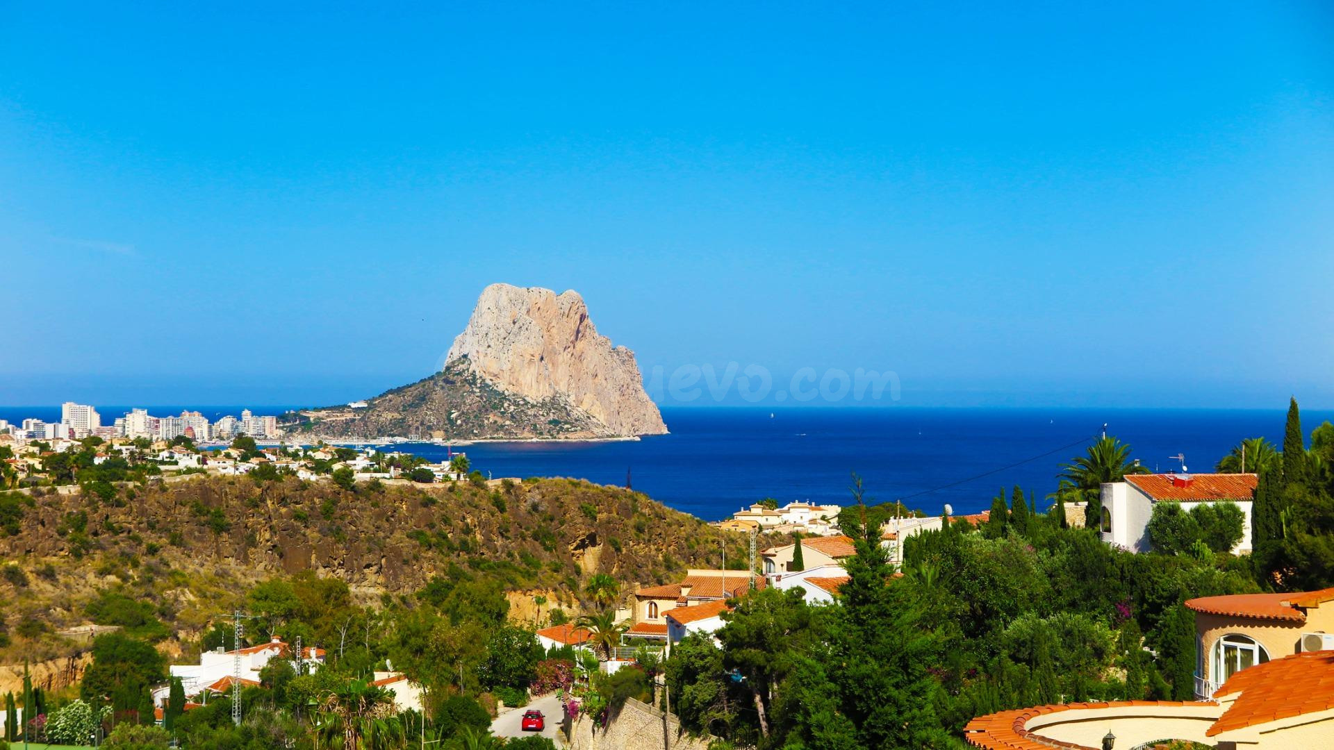 CHALET EN MARYVILLA CON VISTAS AL MAR, PISCINA PRIVADA Y LICENCIA TURÍSTICA