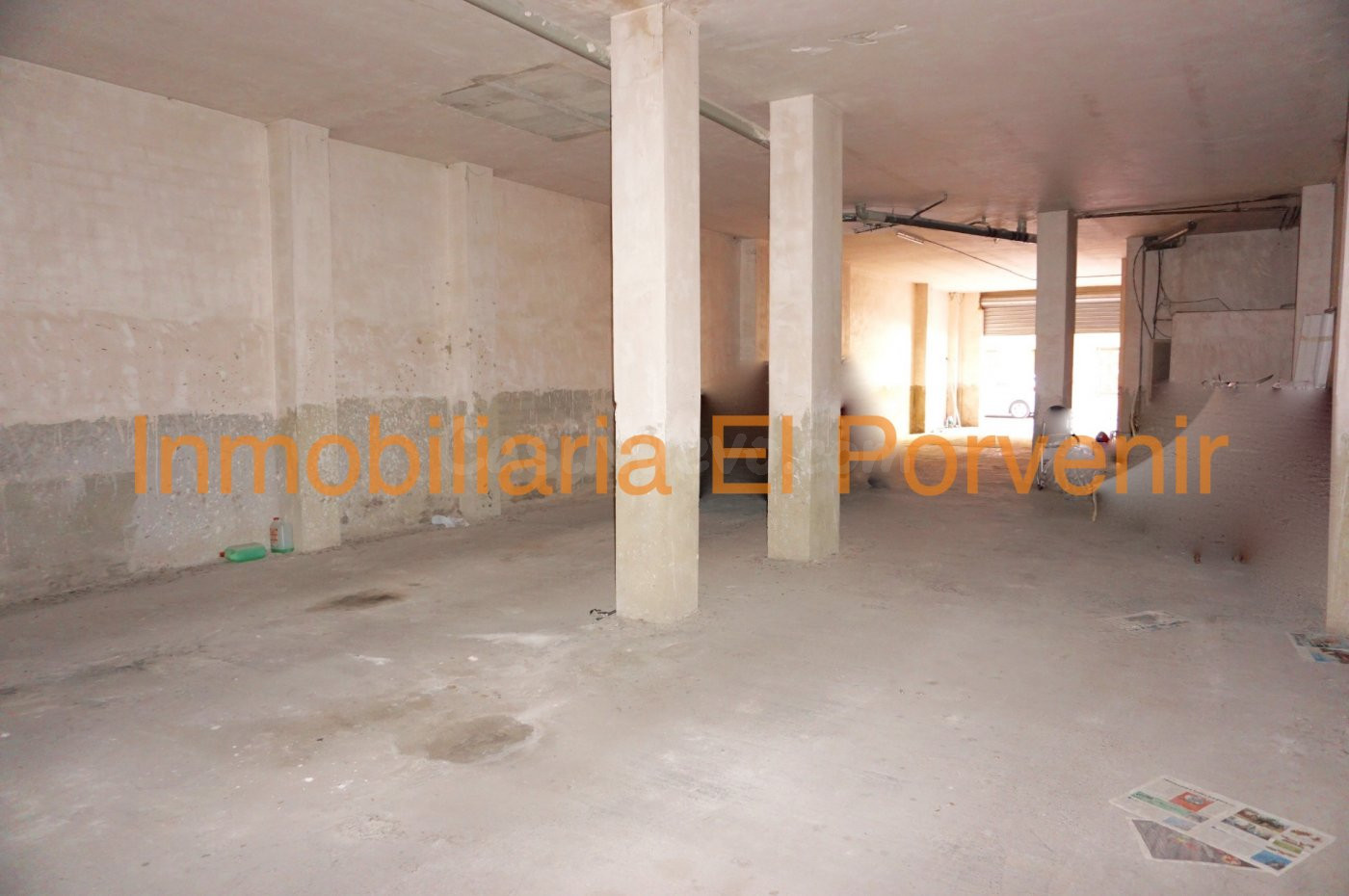 Local comercial 150m² en alquiler - Avd. Al Vedat