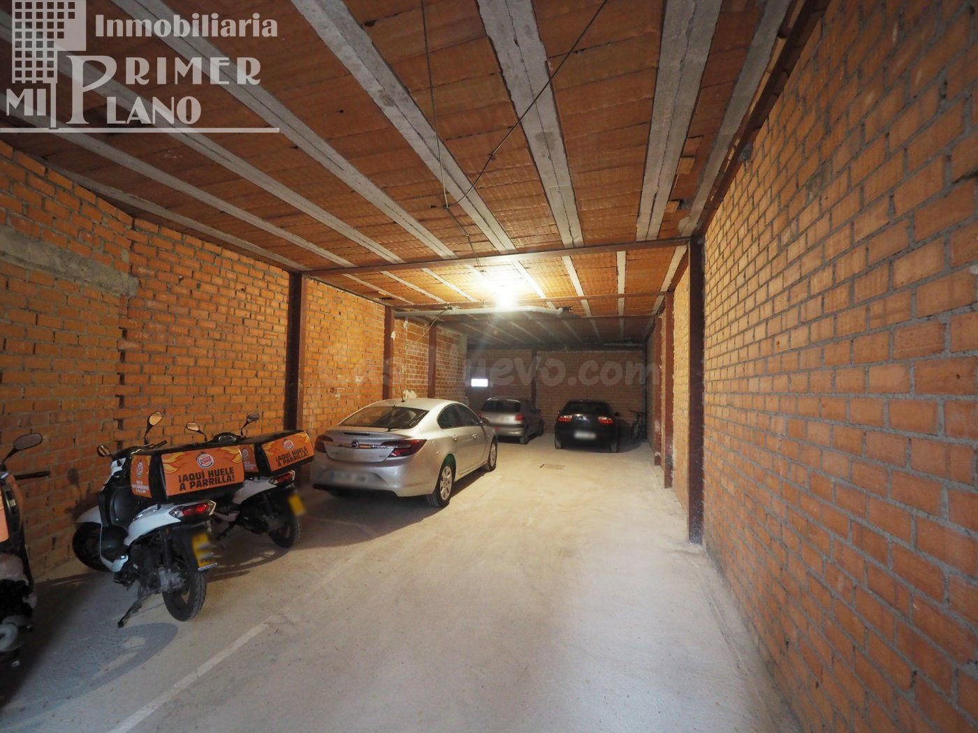 Se alquila local comercial en la Avenida Don Antonio Huertas