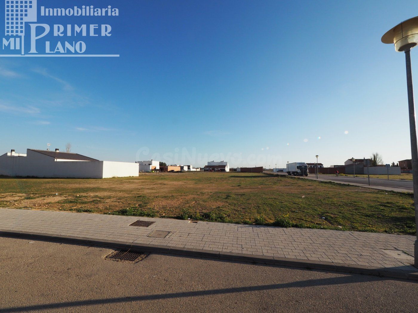 *¡OPORTUNIDAD! Solar EN ESQUINA, con 659 m2, en el Poligono 20 junto Antonio huertas y al parque*
