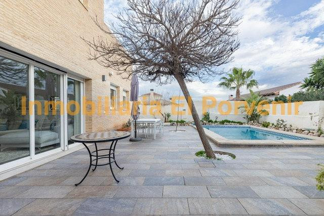 Chalet 4 habitaciones 227m² en venta - El Vedat