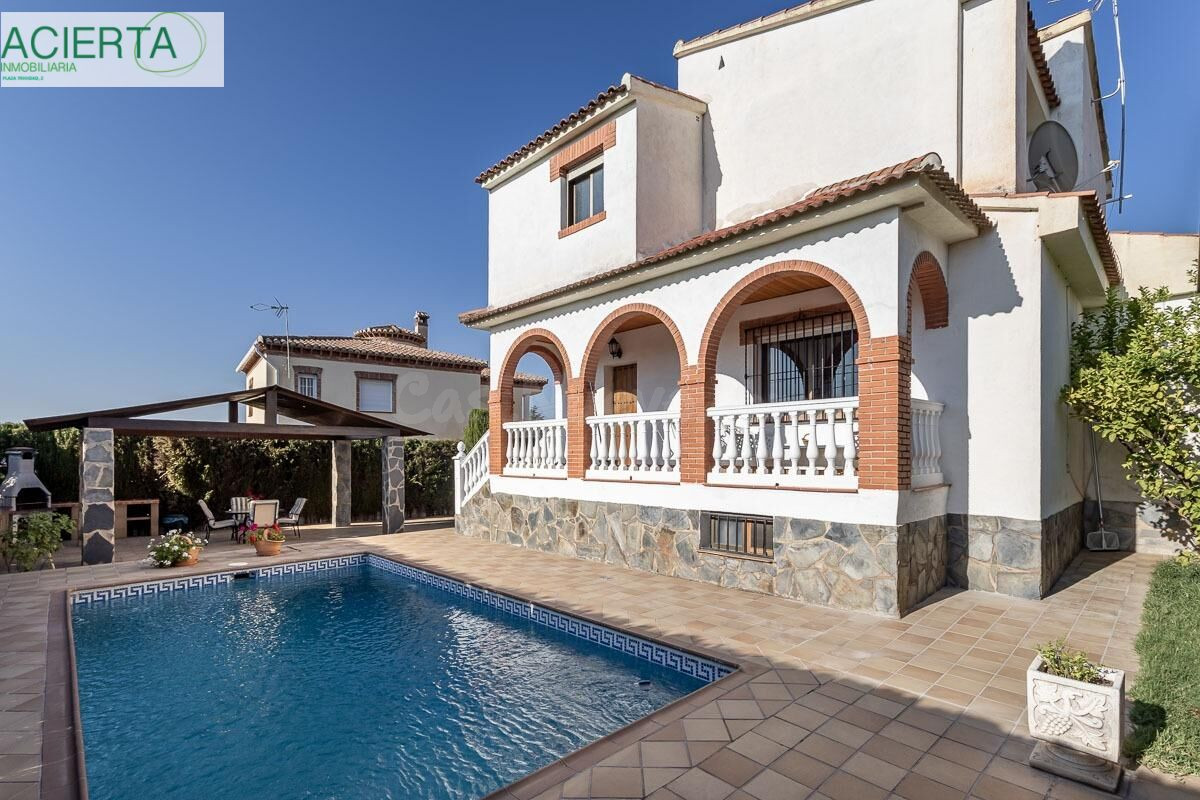 FANTASTICA CASA EN GOJAR