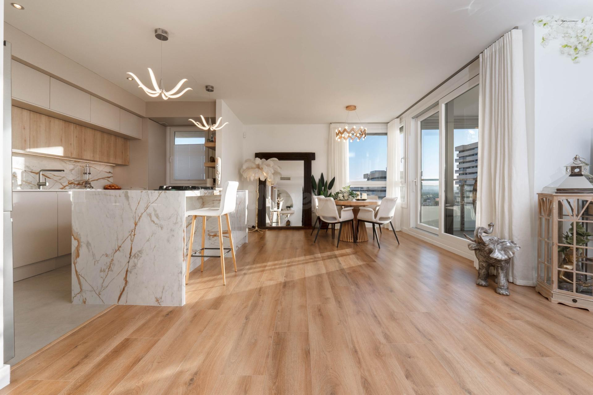 PISO DELUXE AMUEBLADO EN EL PRESTIGIOSO RESIDENCIAL NOGA ZONA ALBAYDA (JUNTO PARQUE ALMUNIA)