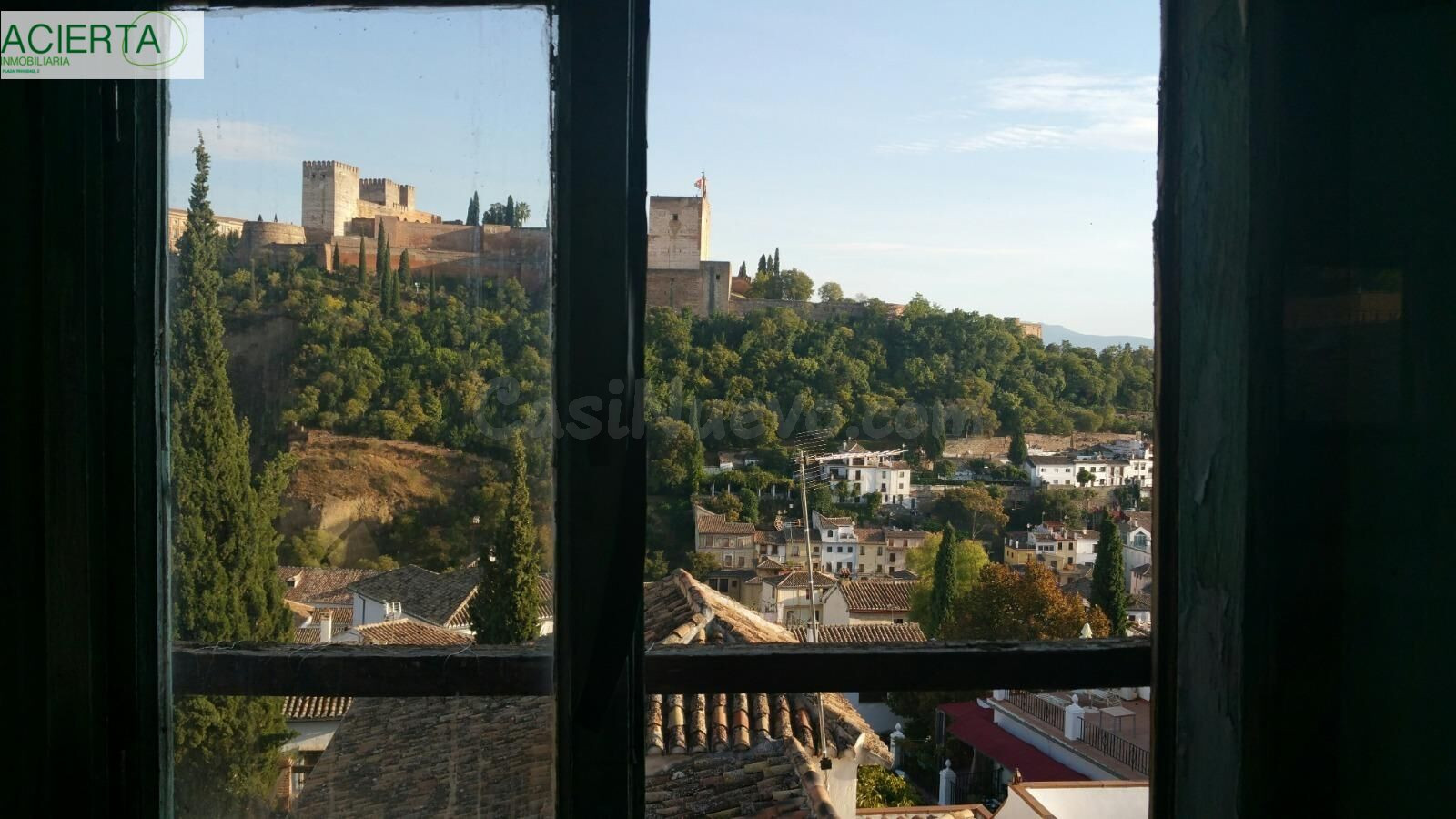 CASA CON VISTAS PANORÁMICAS A LA ALHAMBRA