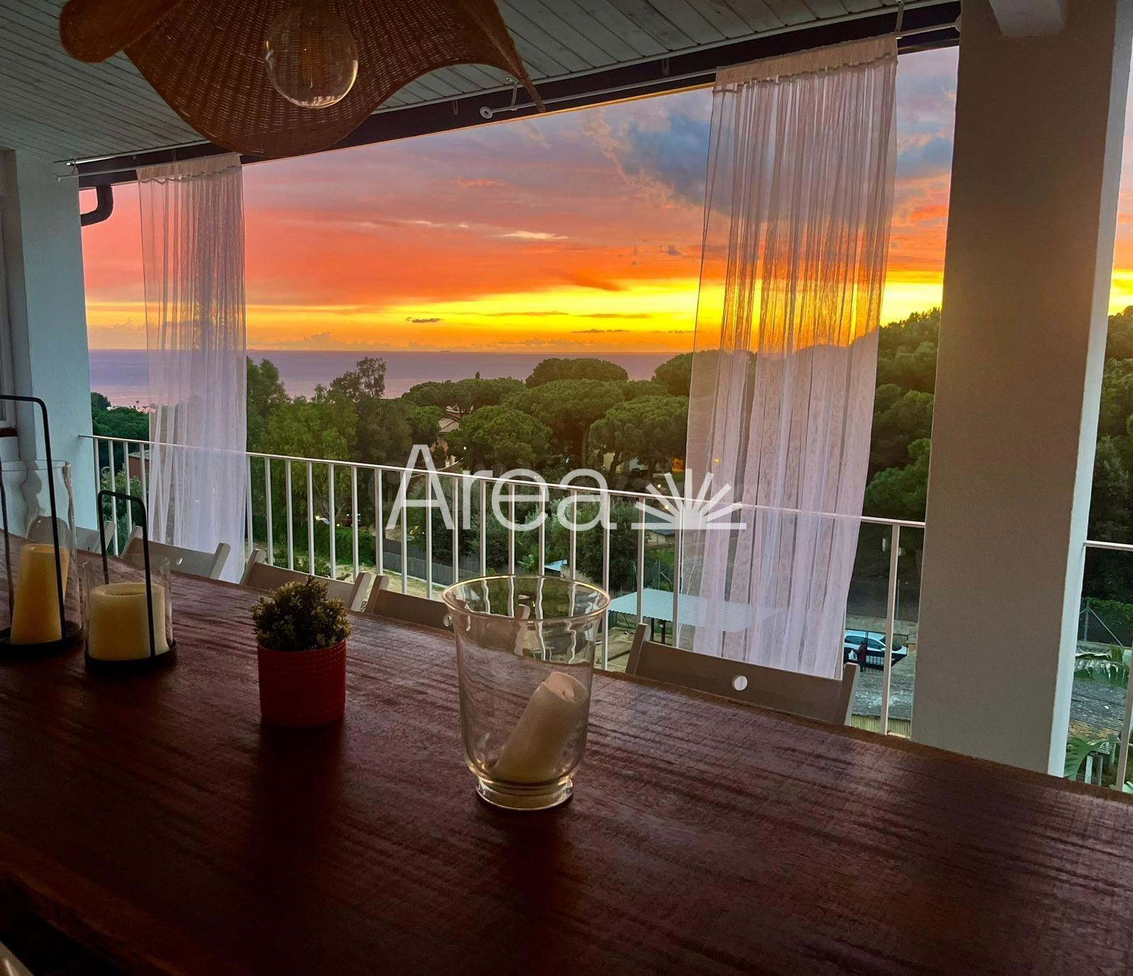 Esencia ibicenca y vistas al mar: una casa de diseño para di - foto 3