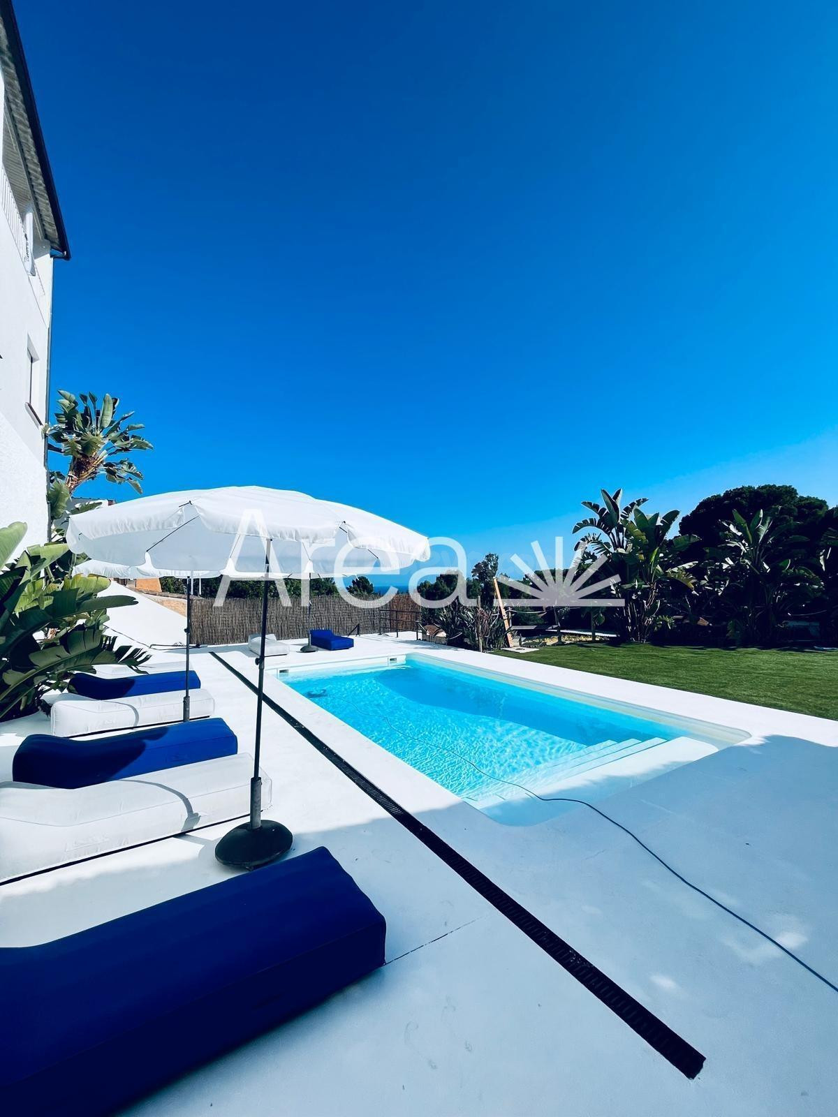 Esencia ibicenca y vistas al mar: una casa de diseño para di - foto 4