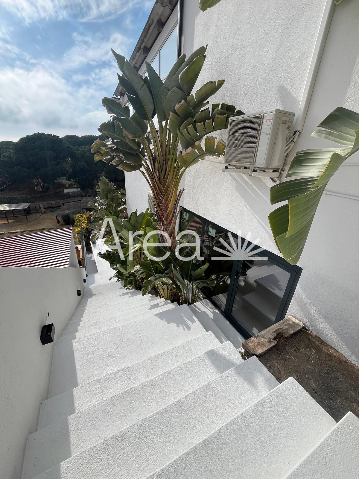 Esencia ibicenca y vistas al mar: una casa de diseño para di - foto 5