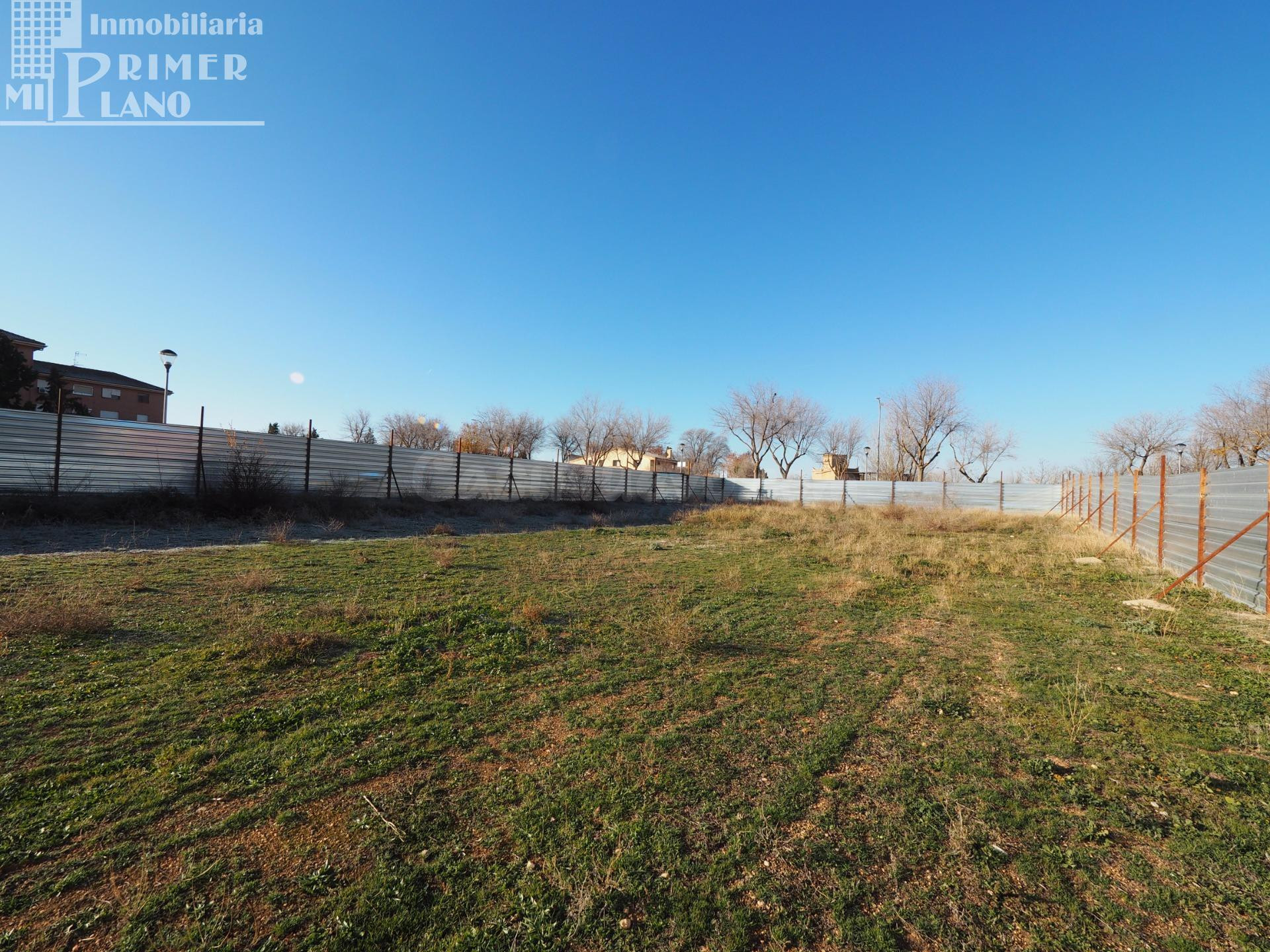 *Solar en el Poligono 20 Tomelloso con 1.154m2, por solo 180€/m2*