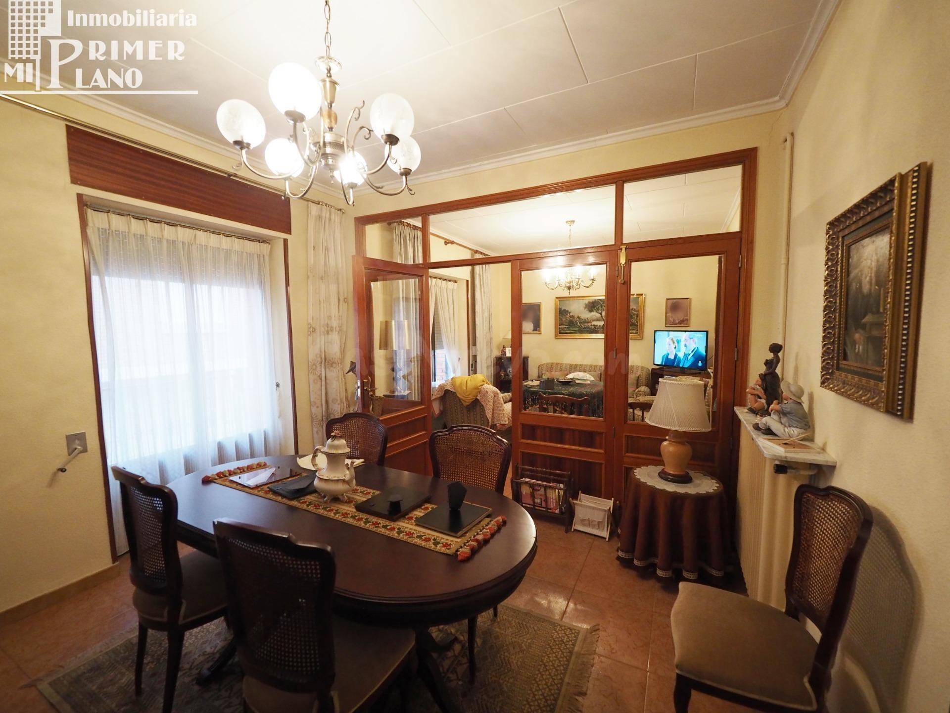*Vivienda junto a Don VIctor Peñasco, de 6 dorm y 2 baños y 400 m2 construidos por solo 183.000€*