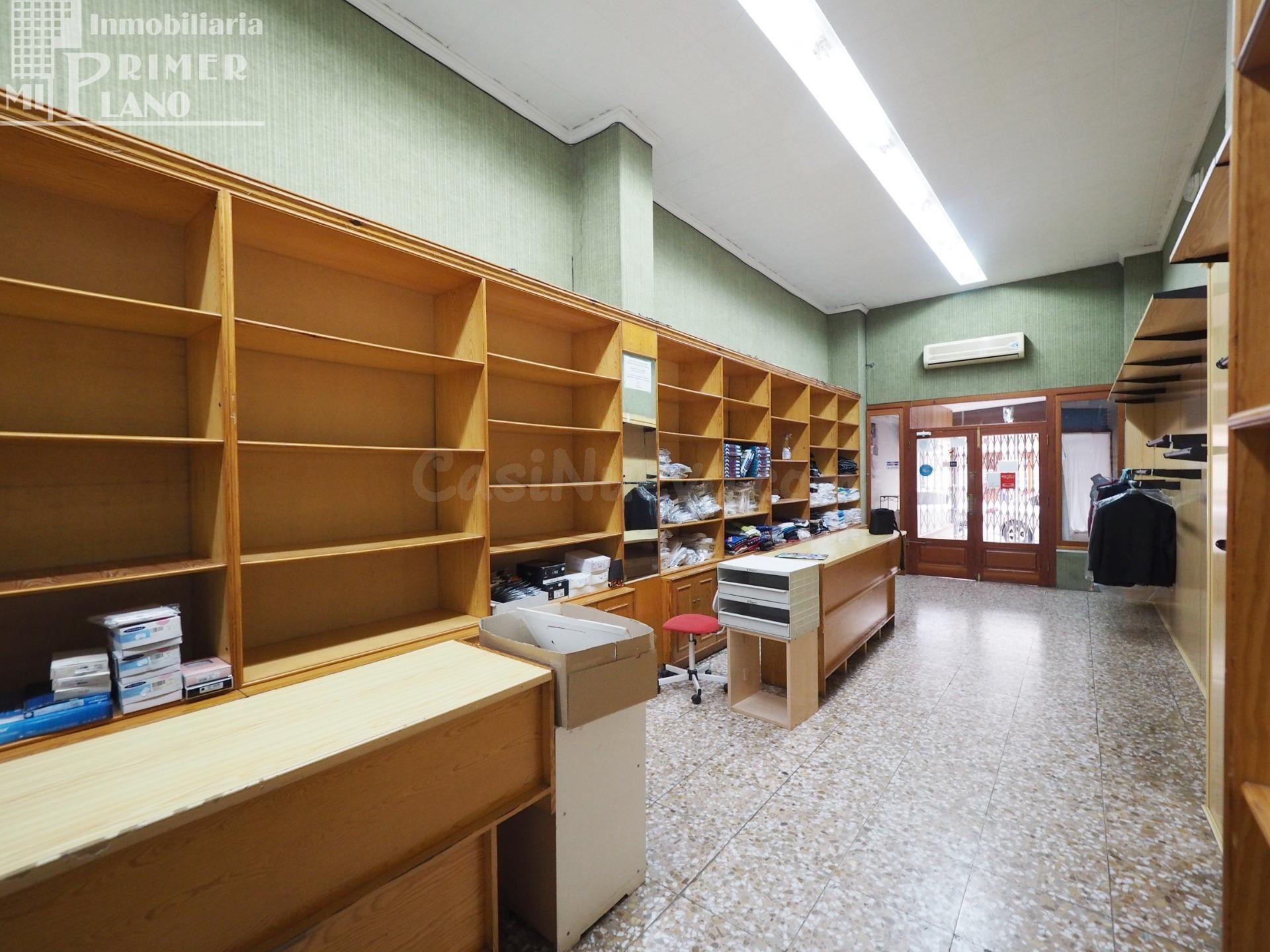 ¡Magnífico Local Comercial en Venta en el Centro de Tomelloso!