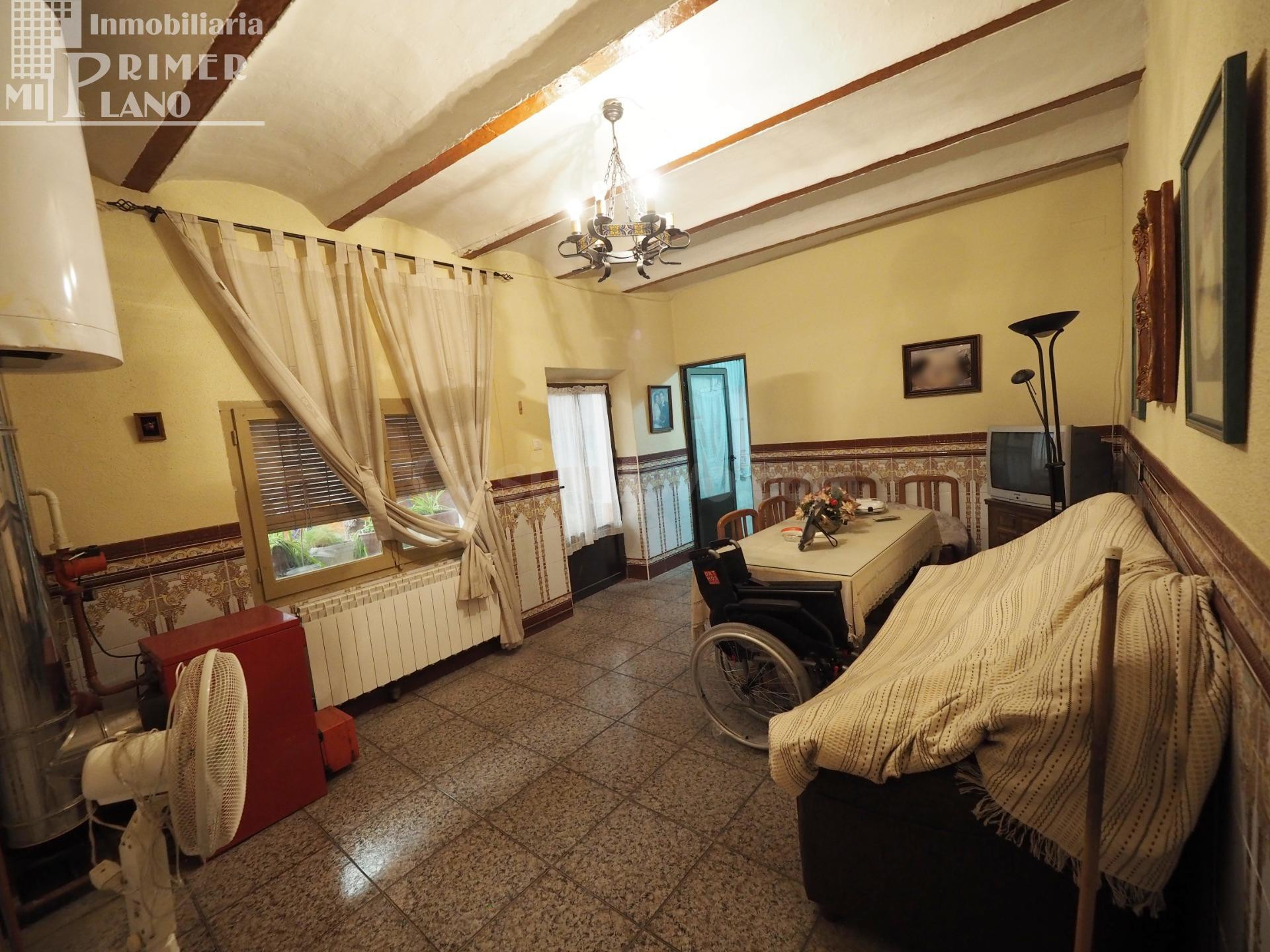 ¡Oportunidad única en Tomelloso! Casa en planta baja ideal para reformar y personalizar a tu gusto