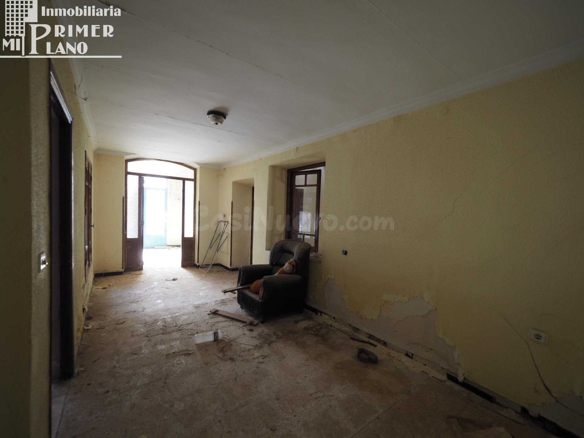 *¡Casa / Solar en venta en Argamasilla de Alba – Zona General Aguilera!*