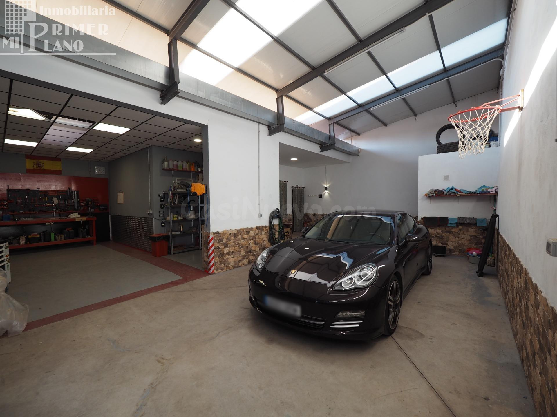 Nave Industrial en Tomelloso - junto a calle Estación