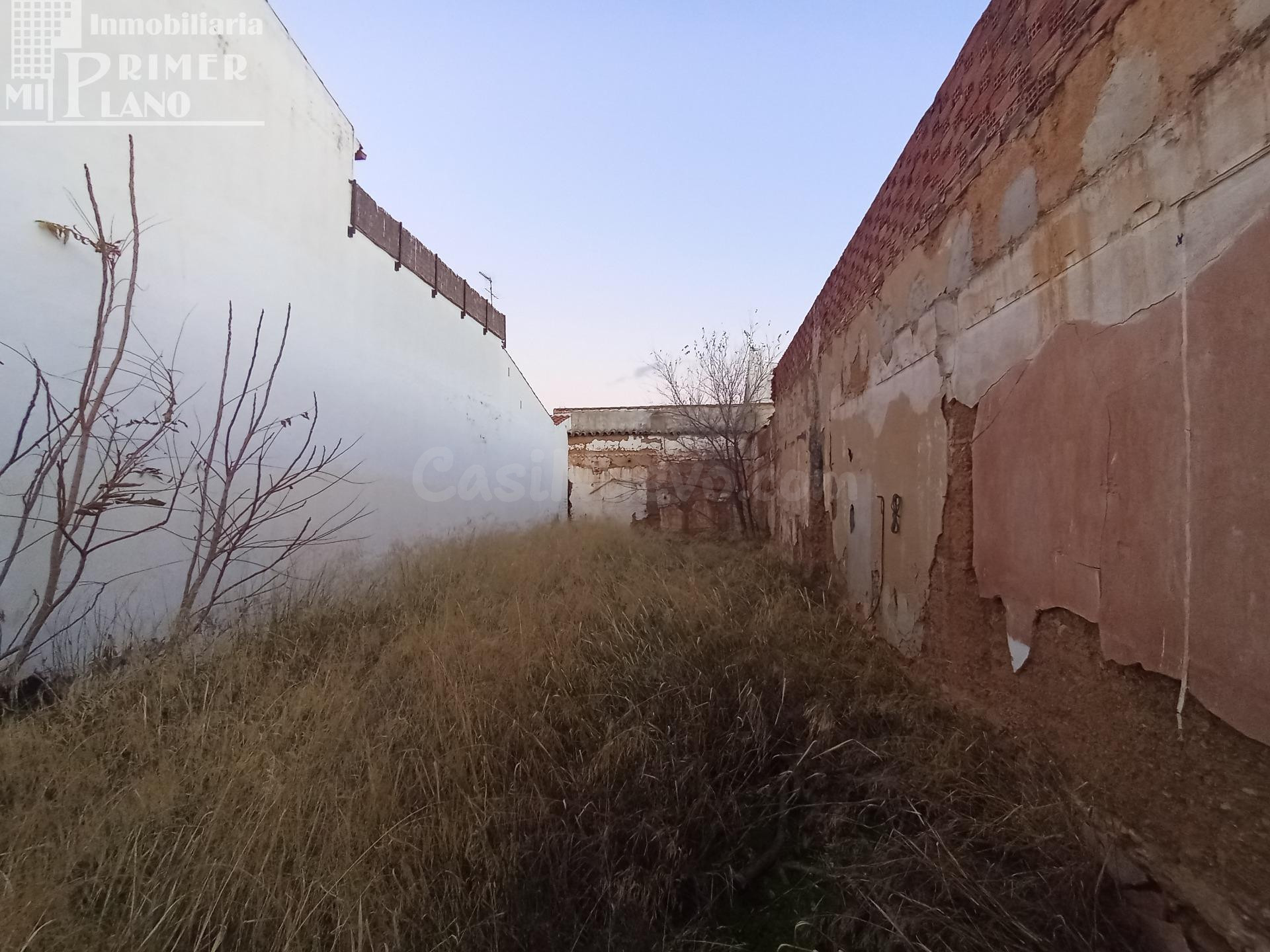 Oportunidad de Inversión en Tomelloso: Solar en Calle Pelayo
