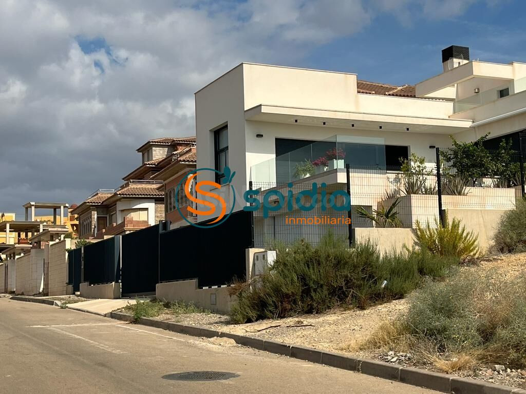 Solar en venta - Calarreona