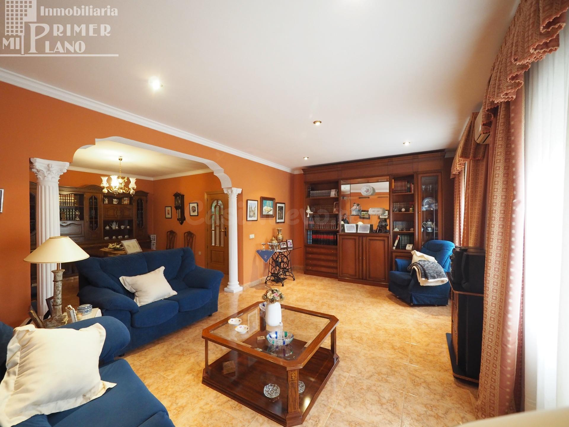 Amplia Casa en Venta en Tomelloso - Calle Alfonso XII y Calle Nueva