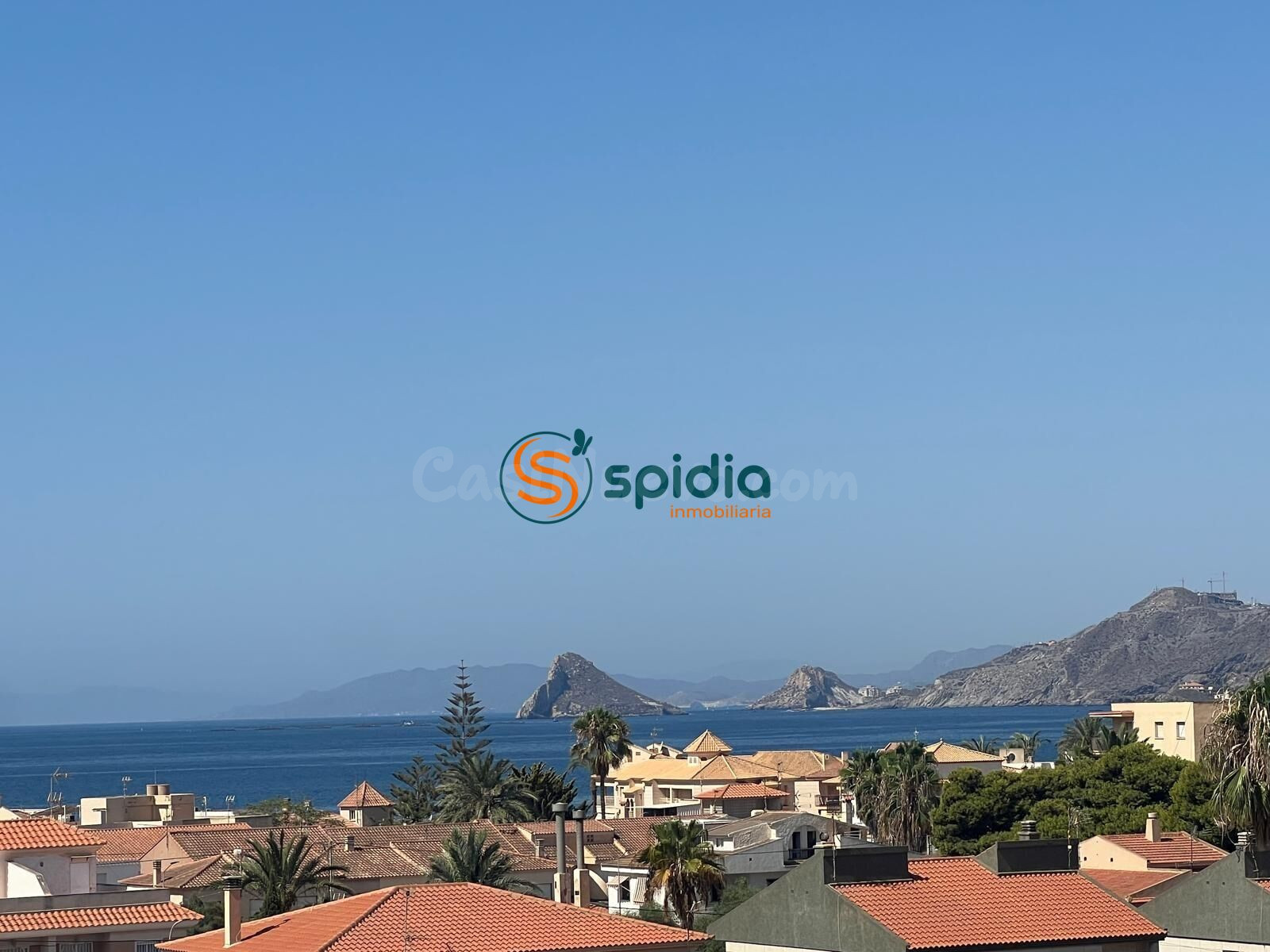 VENTA DE HOTEL CON VISTA AL MAR EN CALABARDINA (ÁGUILAS, MURCIA)