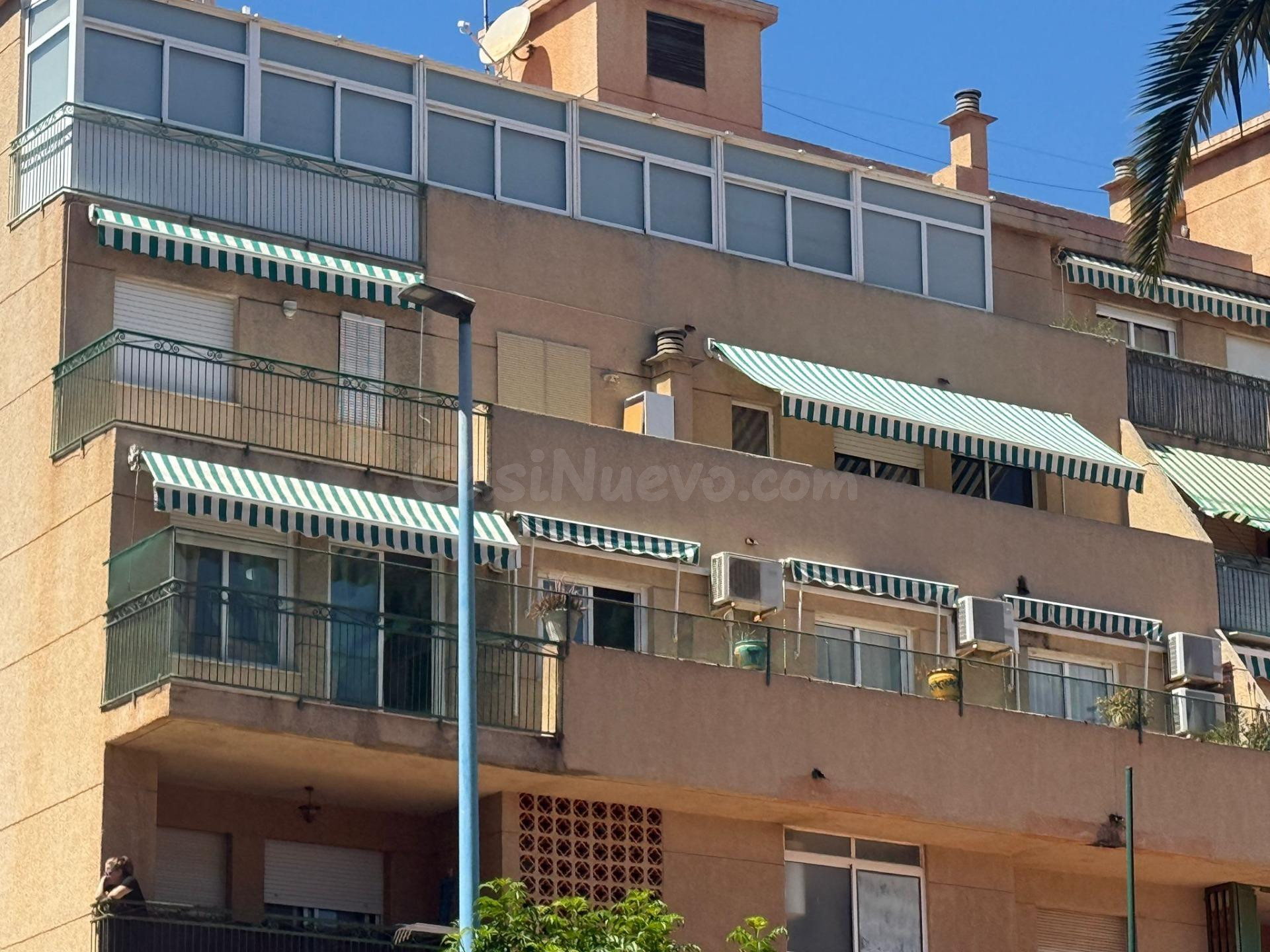 Piso en venta a 100 m de la playa de Las Delicias