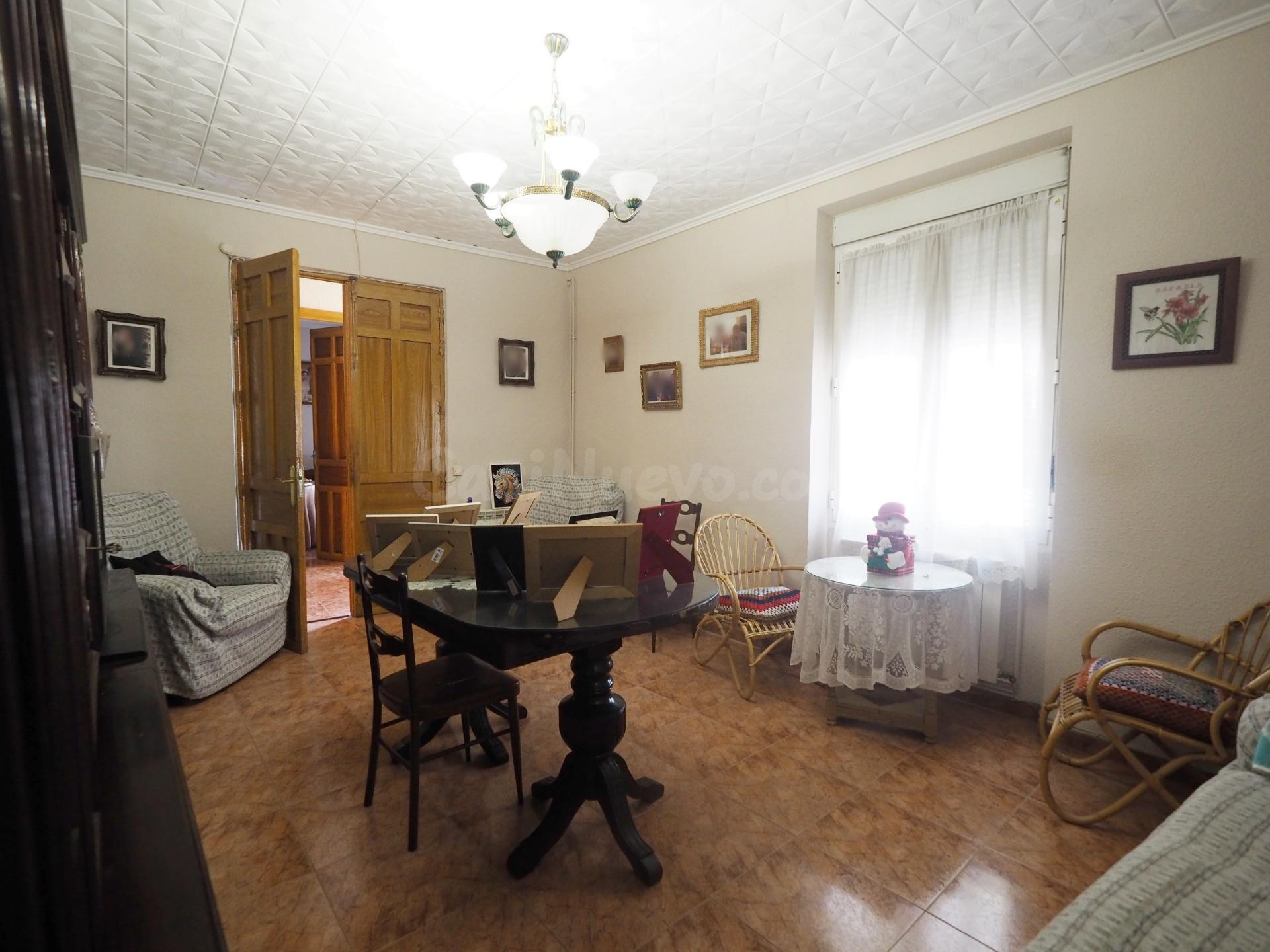 Amplia Casa en el Corazón de Tomelloso - Oportunidad para Reformar