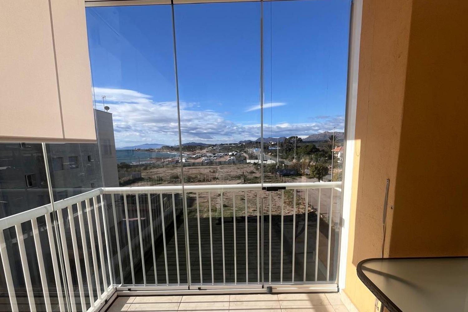 VENTA DE PISO CON VISTAS AL MAR EN ÁGUILAS