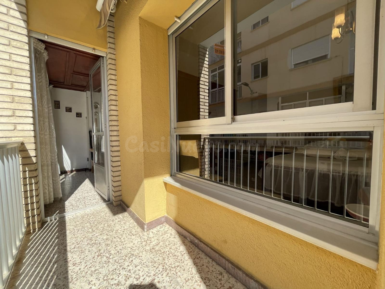 VENTA DE CASA ADOSADA EN SEGUNDA LINEA DE PLAYA EN ÁGUILAS