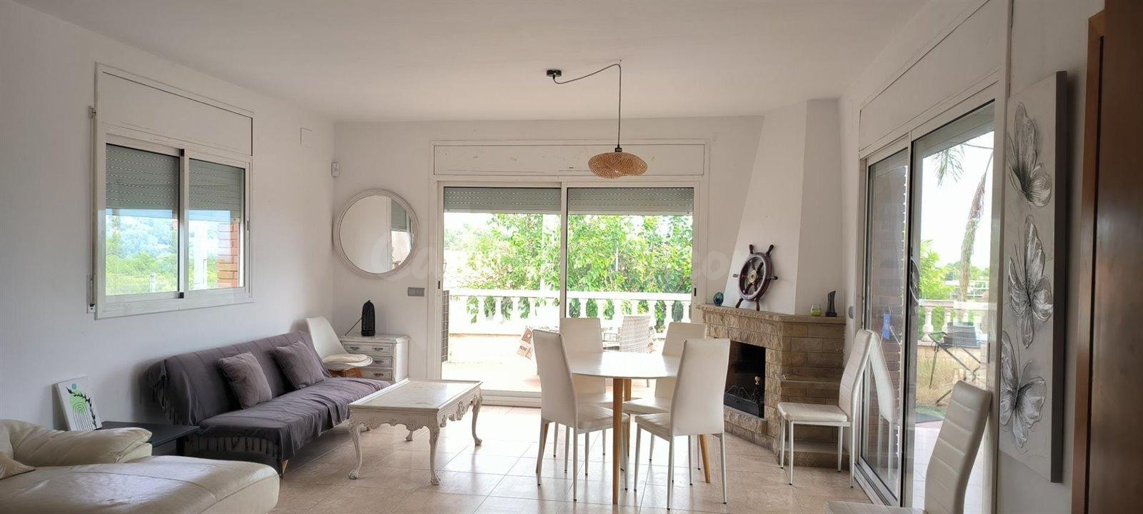 Chalet Independiente en venta en Segur De Calafell - foto 4