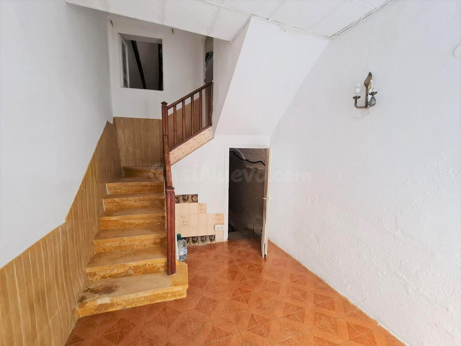CASA DE PUEBLO  EN LA POBLA DE MONTORNES