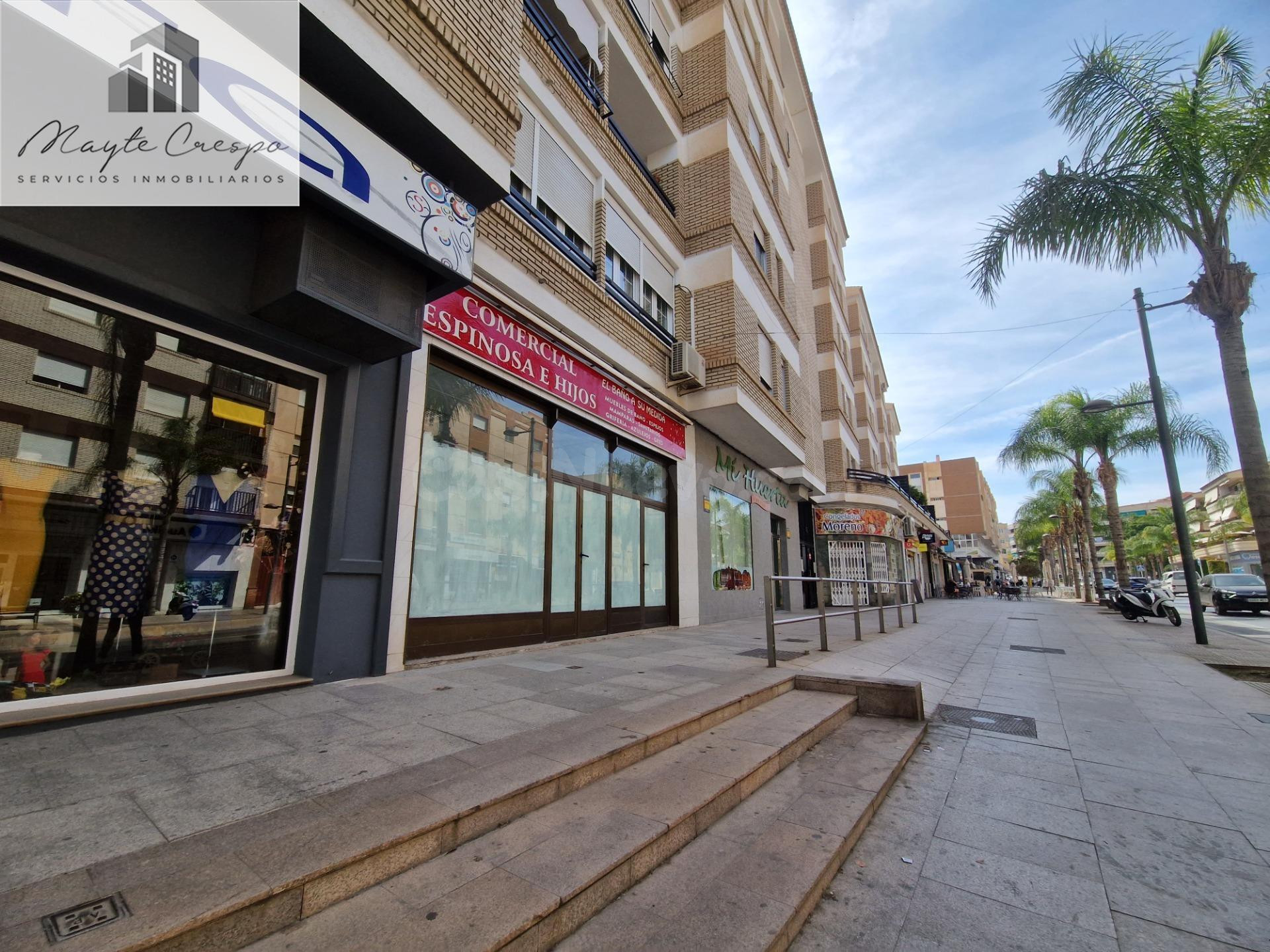 Local en venta y alquiler con opción a compra en Avenida de Salobreña, Motril