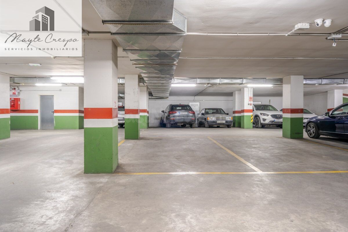 SE VENDEN 2 PLAZAS DE GARAJE. ZONA FORUM. 46.000 EUROS.