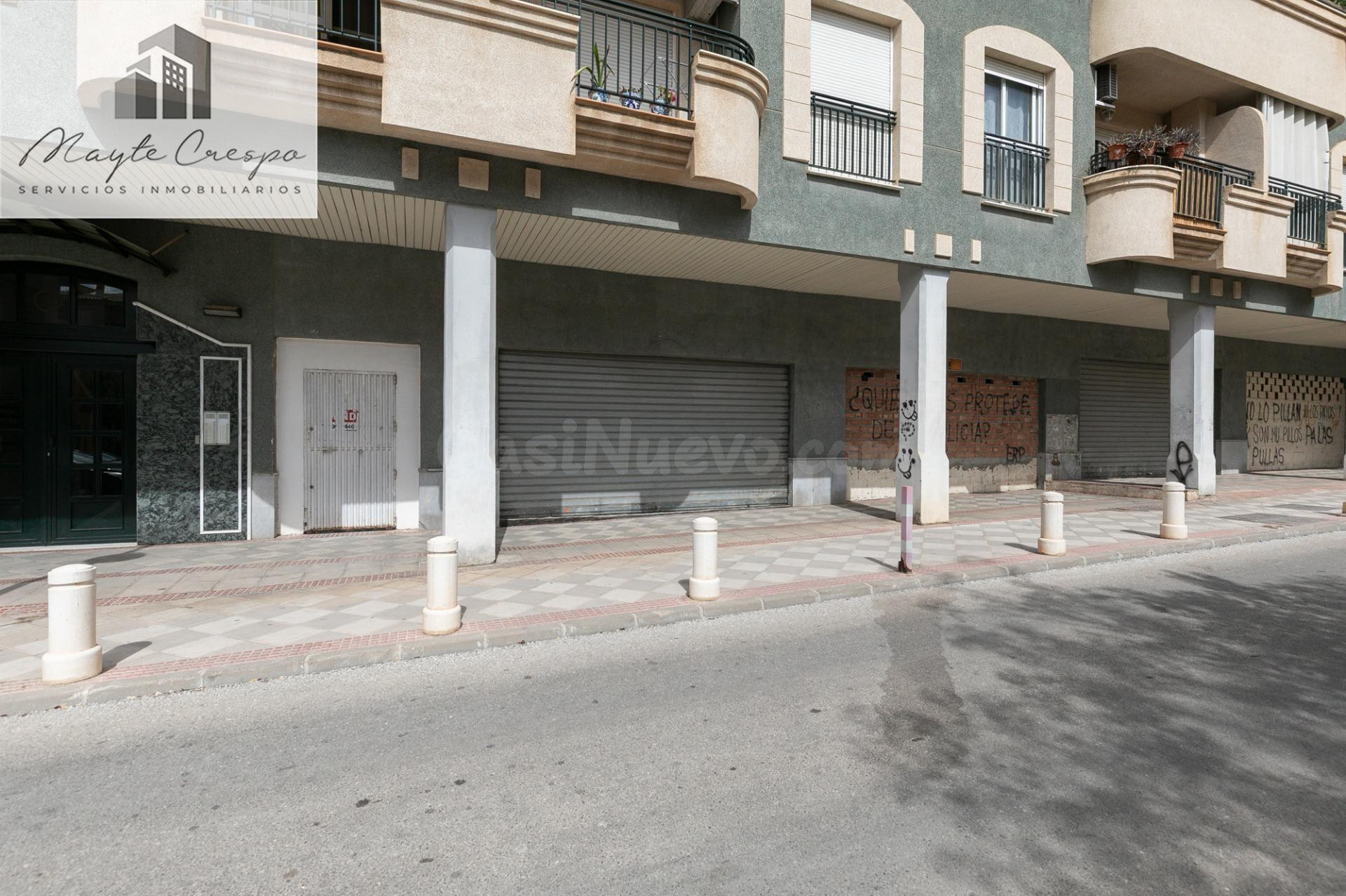 Oportunidad en Atarfe, local de origen de 222m2