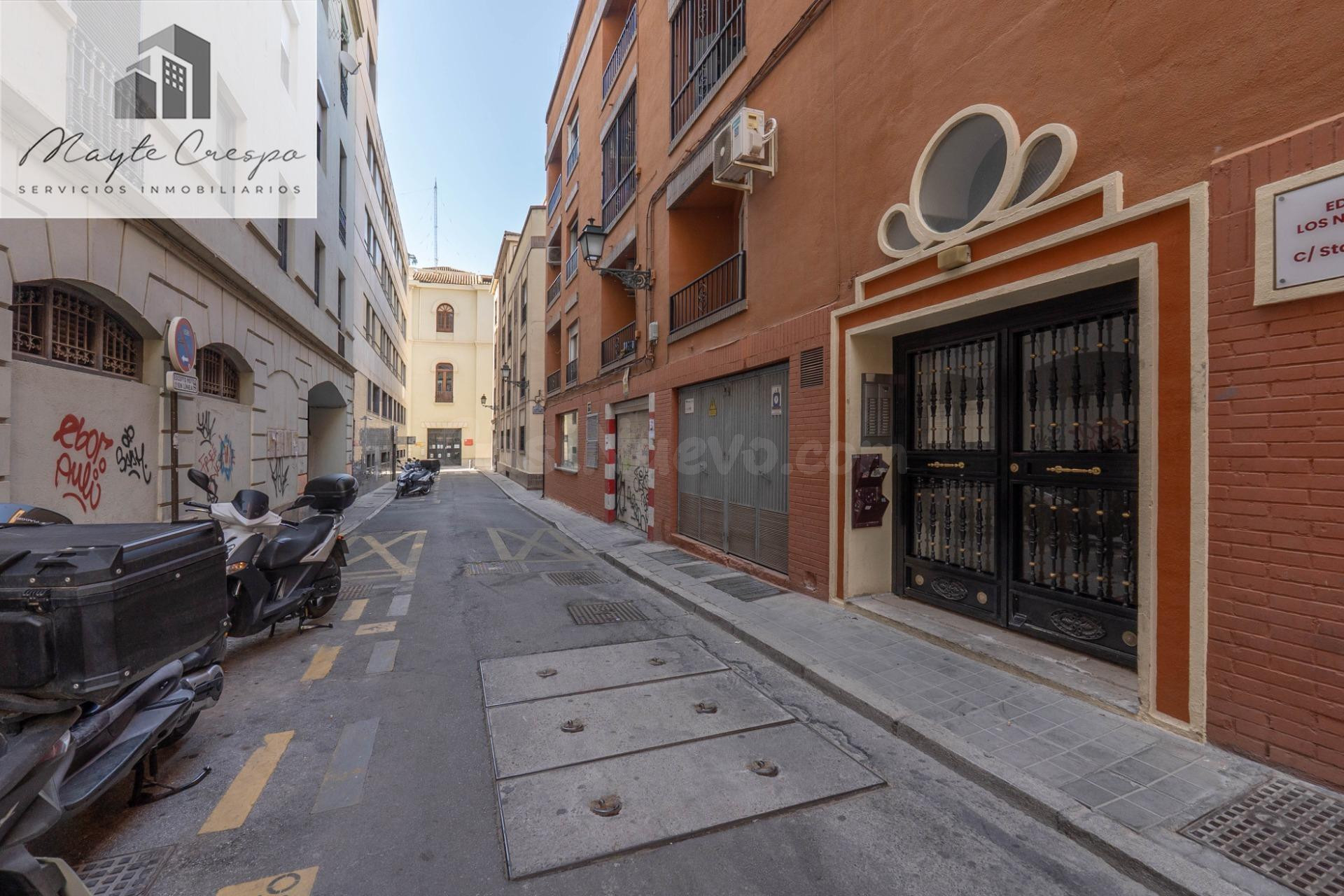 Oportunidad de Inversión: Plazas de Garaje en Gran Vía desde 24.900 €.