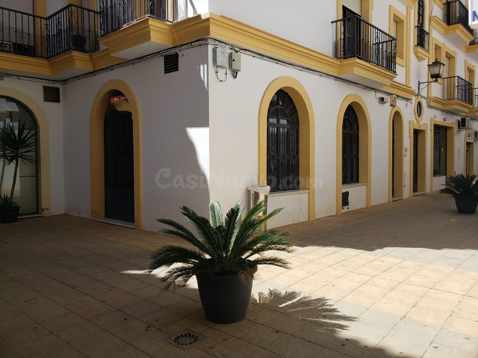 LOCAL COMERCIAL EN LEPE