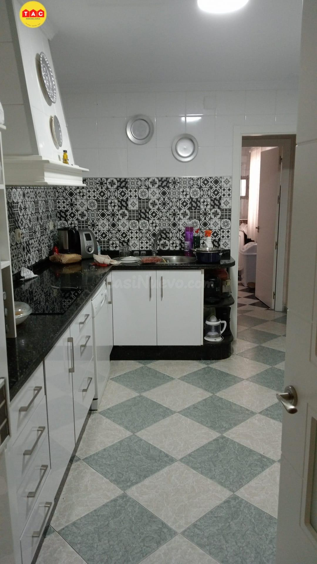 CASA EN LEPE