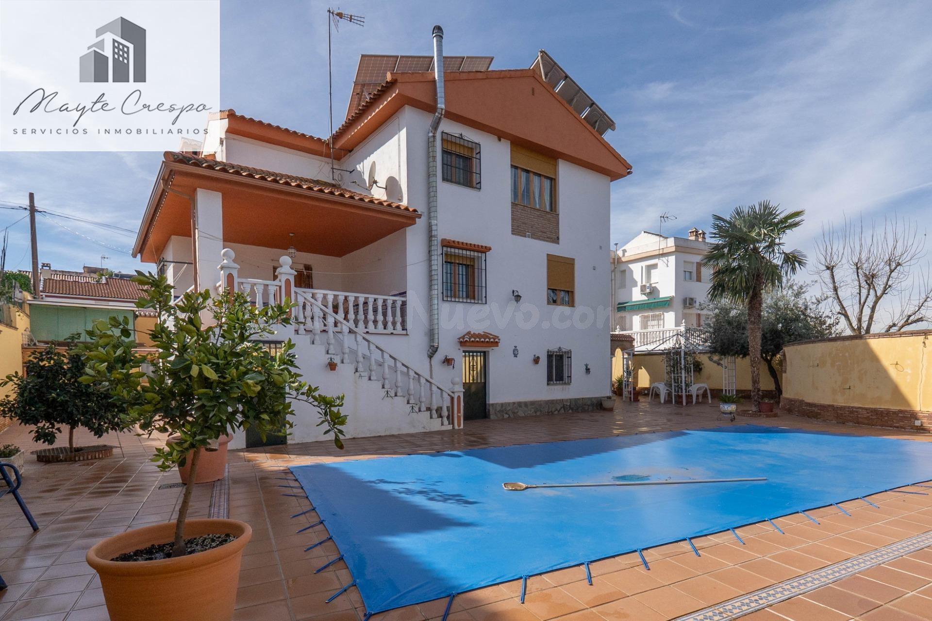 CHALET CON PISCINA EN OTURA!!!!!!!!!!!!!!!!