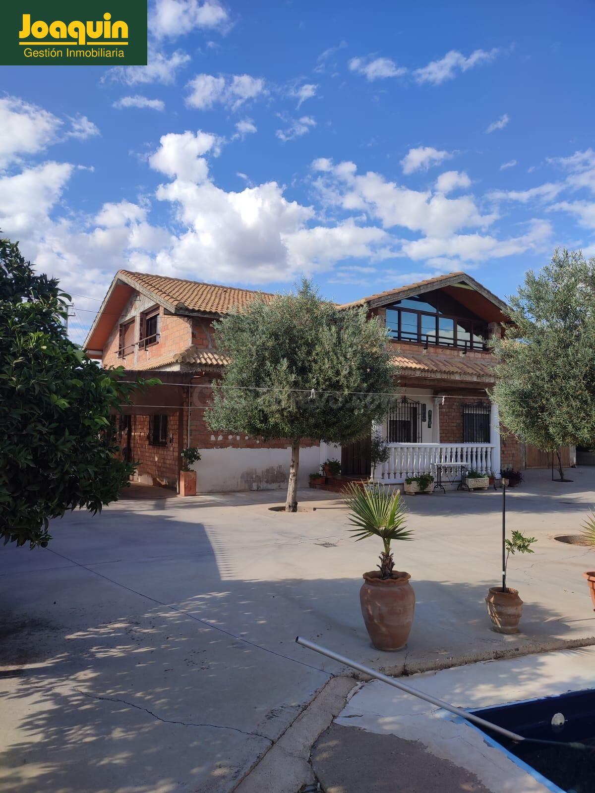 PRECIOSA CASA EN LA ZONA DE MAJANEQUE ¡ CON POSIBILIDAD DE HIPOTECAR!
