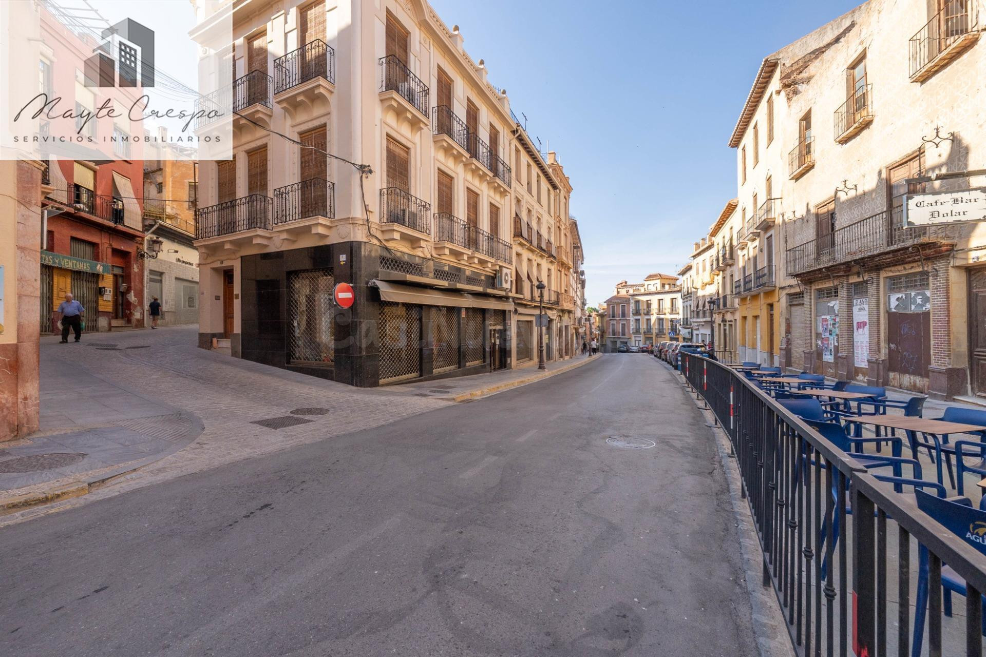 AMPLIO LOCAL EN PLENO CENTRO DE GUADIX!!!!!!!!!!!!!!!