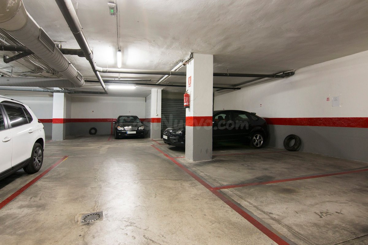 Plaza de garaje en camino de Ronda, junto Gimnasio Yo10