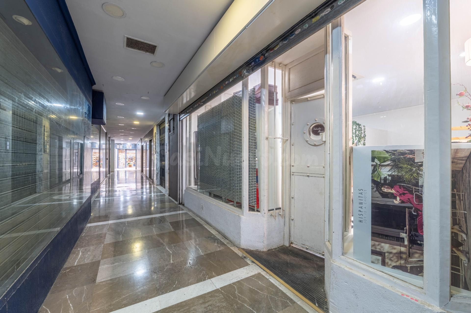 Local comercial 106m² en venta - Centro