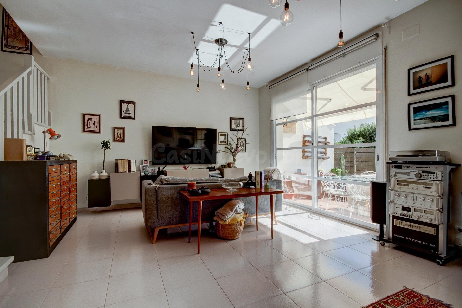 CHALET PAREADO EN VENTA - SITGES - foto 3