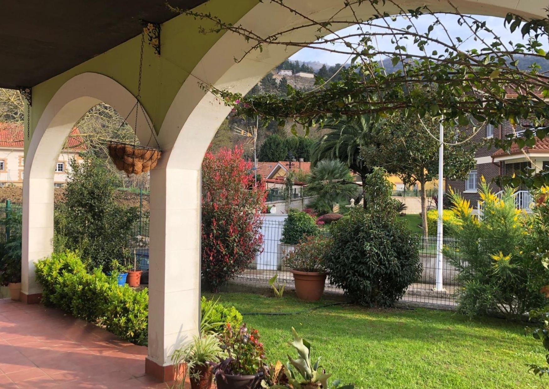 Casa en venta con parcela en Voto