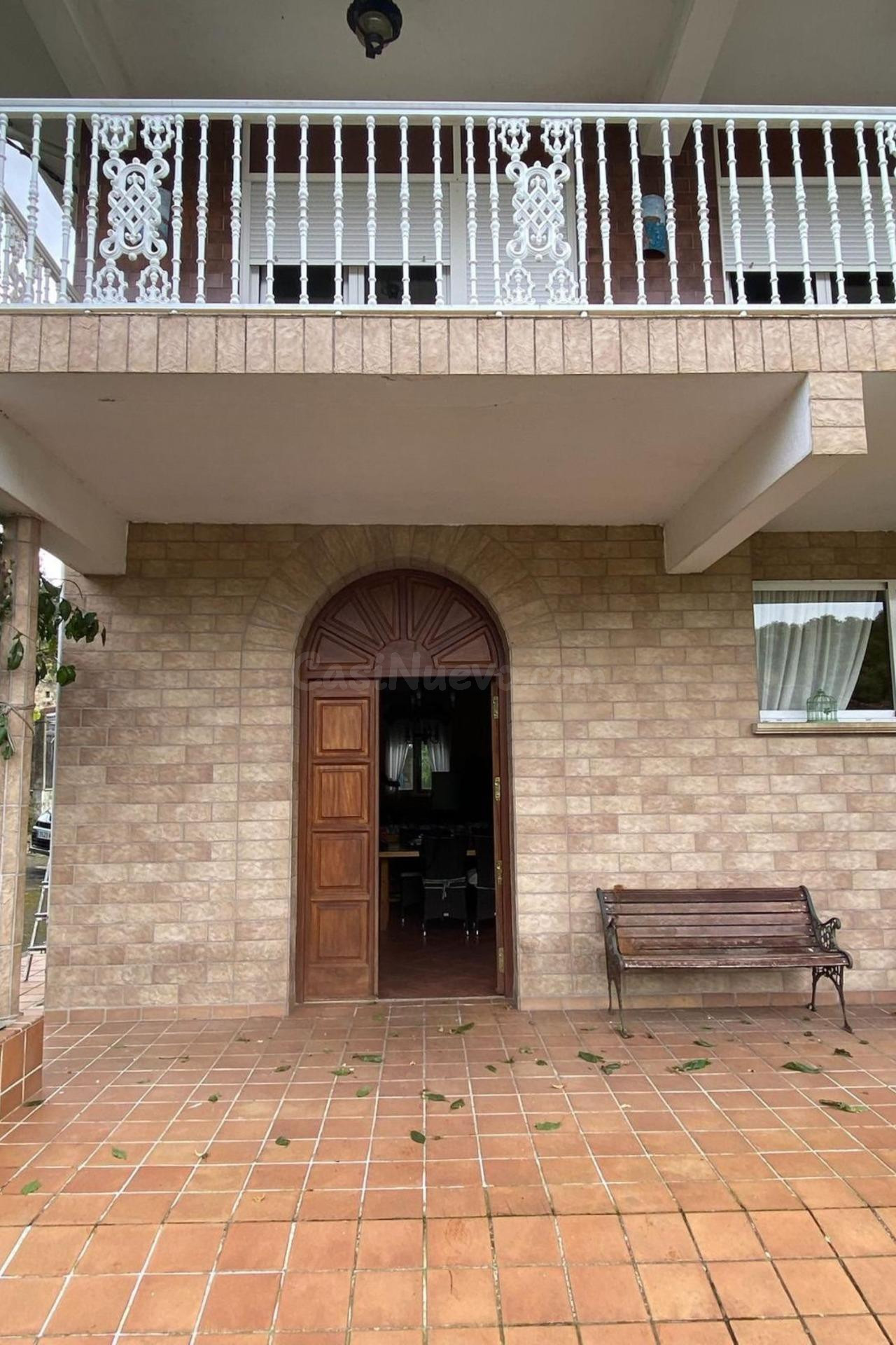 EXCLUSIVO CHALET CON GRAN PARCELA EN LIMPIAS - foto 5
