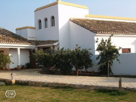 Chalet 5 habitaciones 350m² en venta - Utrera